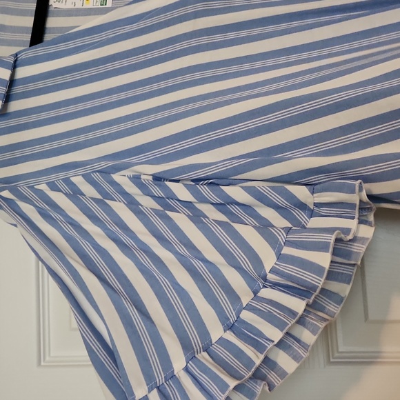 Button Up Shirt - Picture 4 of 5